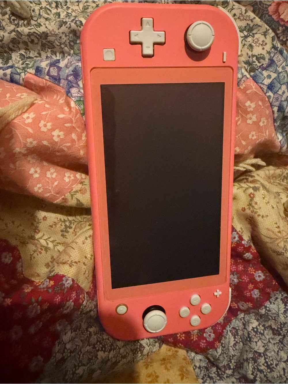 Pink Nintendo switch lite - Picture 2 of 9